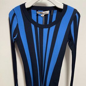 DVF Scoop Neck Pullover Long Sleeve Top - Alexander Navy/Hydrangea Size Small